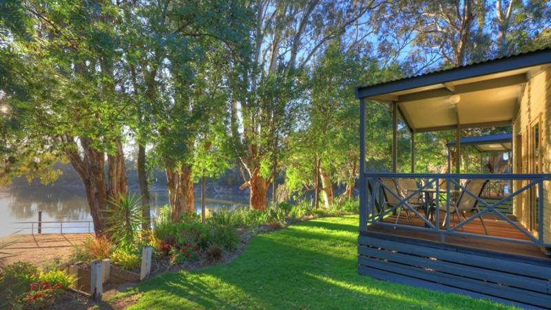 Moama Riverside Holiday Park Екстер'єр фото