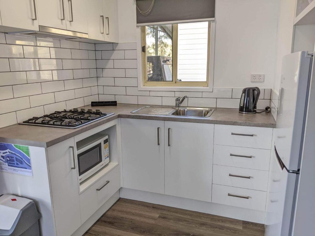 Moama Riverside Holiday Park Екстер'єр фото